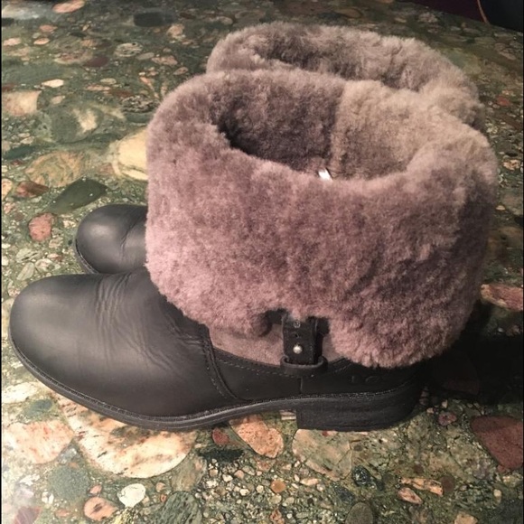 ugg chyler boots